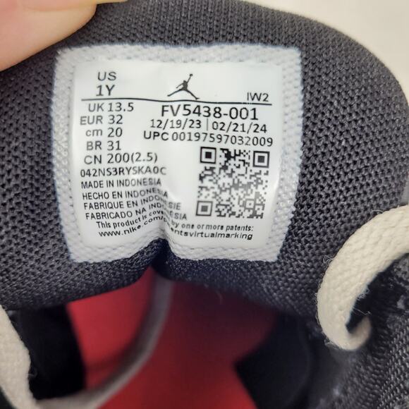 Jordan 3 retro Moto black hyper jade Size 1Y - Picture 7 of 8